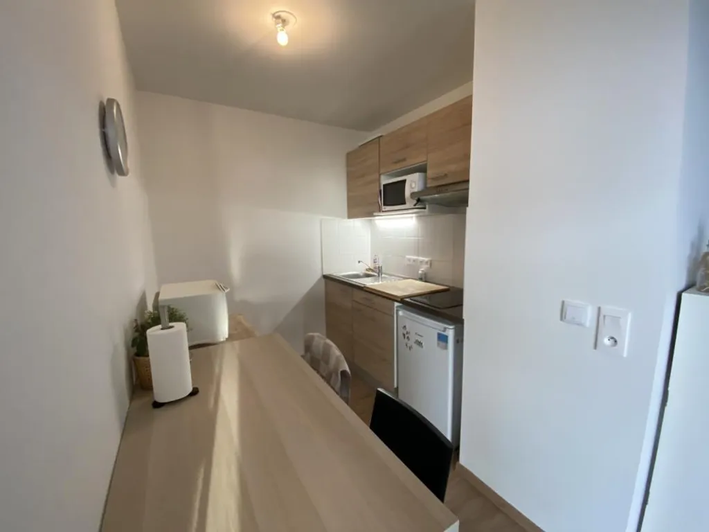 Cuisine - Studio avec Balcon et Parking à Bruges