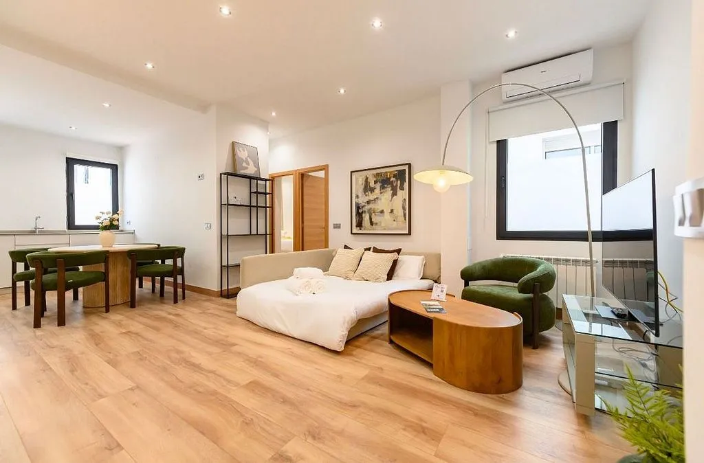 Soggiorno - Apartment with A/C in Goya, Madrid