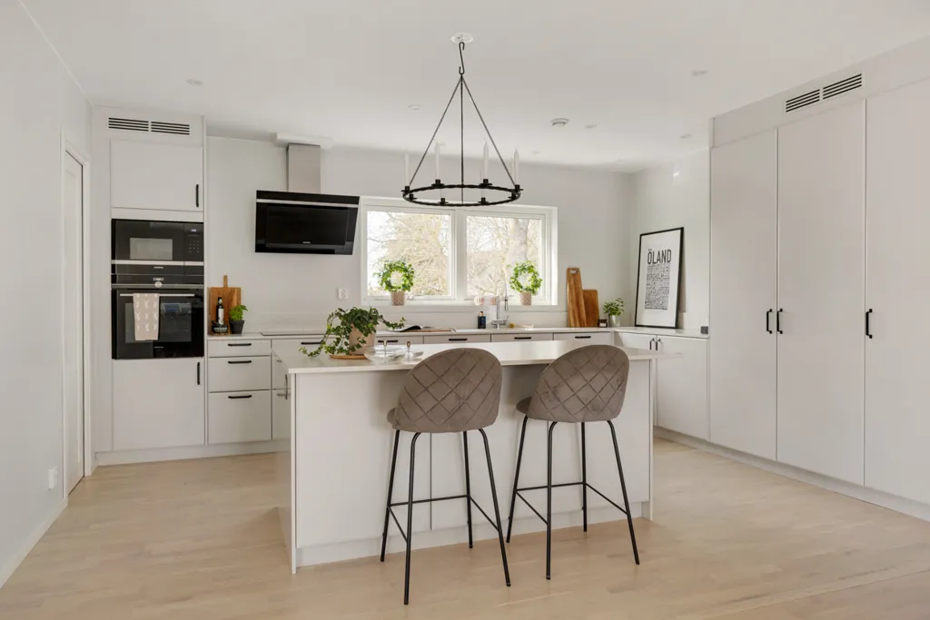 Cuisine - Modern Villa with Generous Light in Vallby