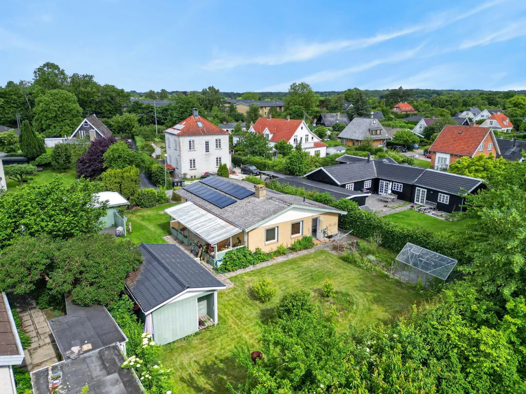 Õhuvaade - Villa with Garden in Humlebæk