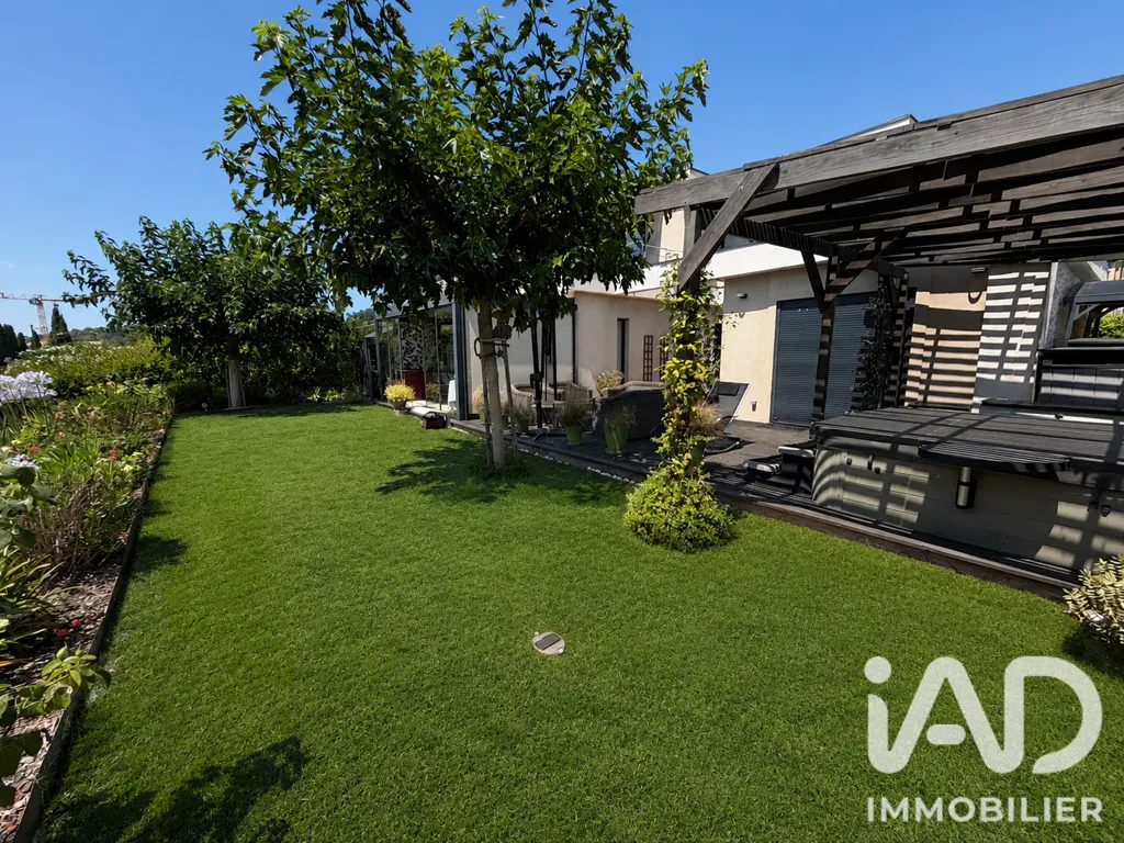 Jardin - Maison d'Architecte avec Jardin à Opio