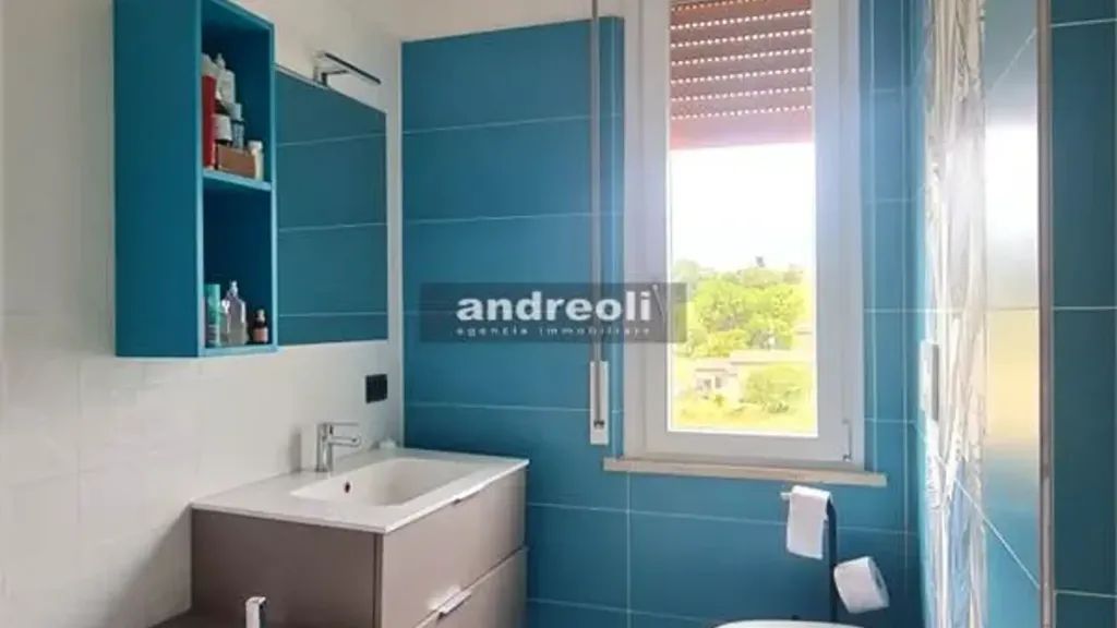 Salles de bain - Apartment with 3 Bedrooms in Jesi
