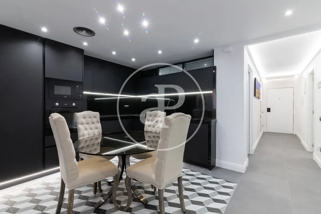 Söögituba - Modernised Attic Apartment with Terrace in Eixample Dreta