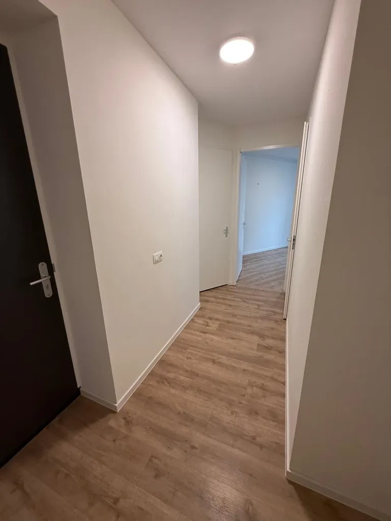 hallway_entrance