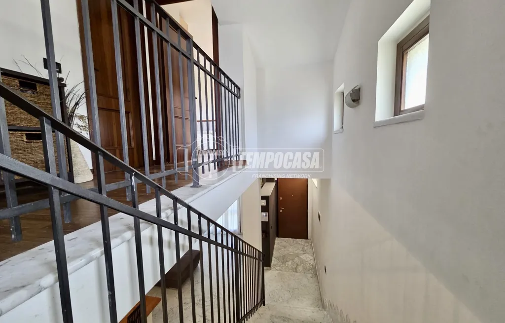 Toad - Rustic Villa with Garden in Castagnola, Massa