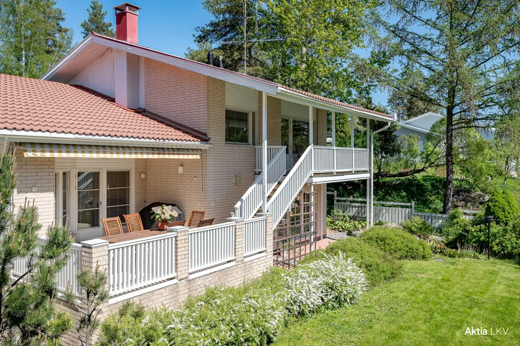 Esterno - Detached House with Pool in Ravals, Kirkkonummi