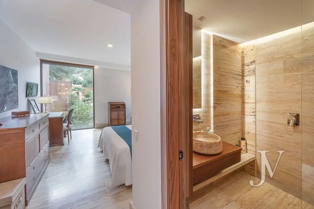 Vannitoad - Luxury Villa with Pool in Montealina, Madrid