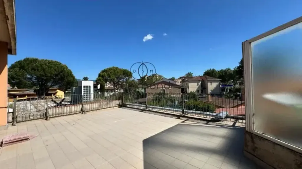 Terrasse - Rearranged Apartment with Terrace in Castel Ritaldi