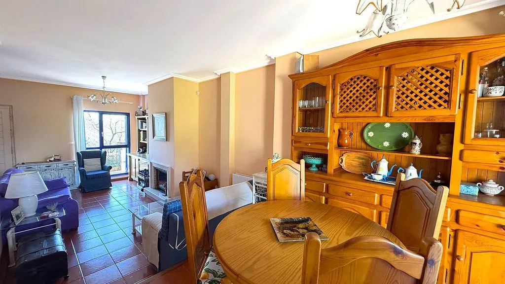 Söögituba - Terraced House with Pool in Comillas