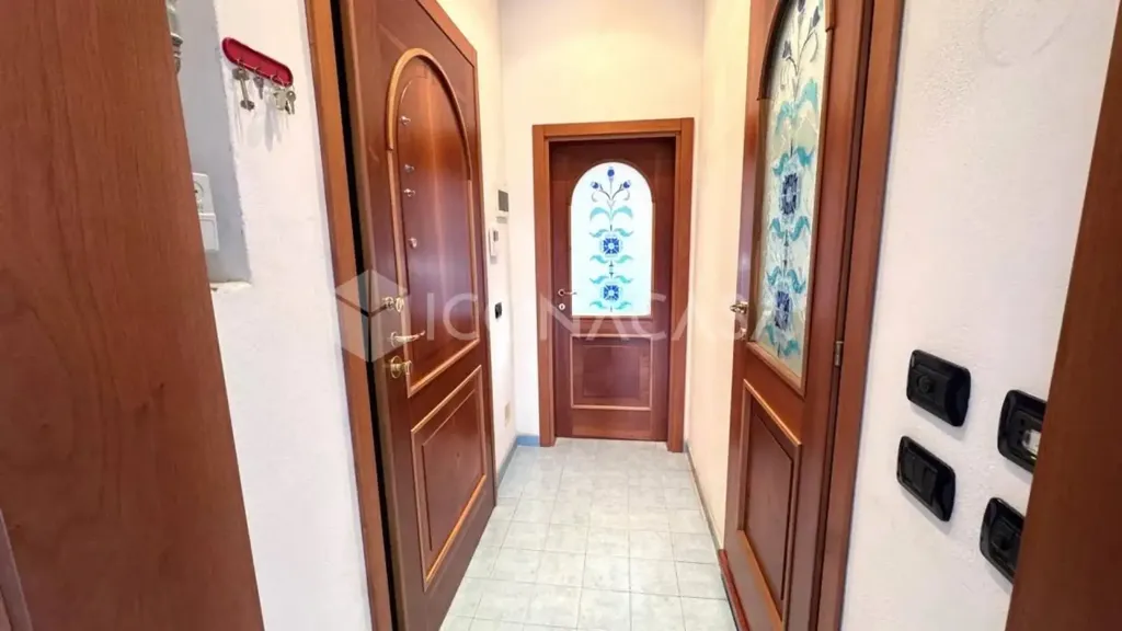hallway_entrance