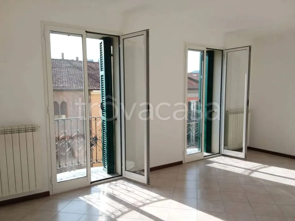 Stanze - 3-Bed Apartment with Balcony in Millesimo