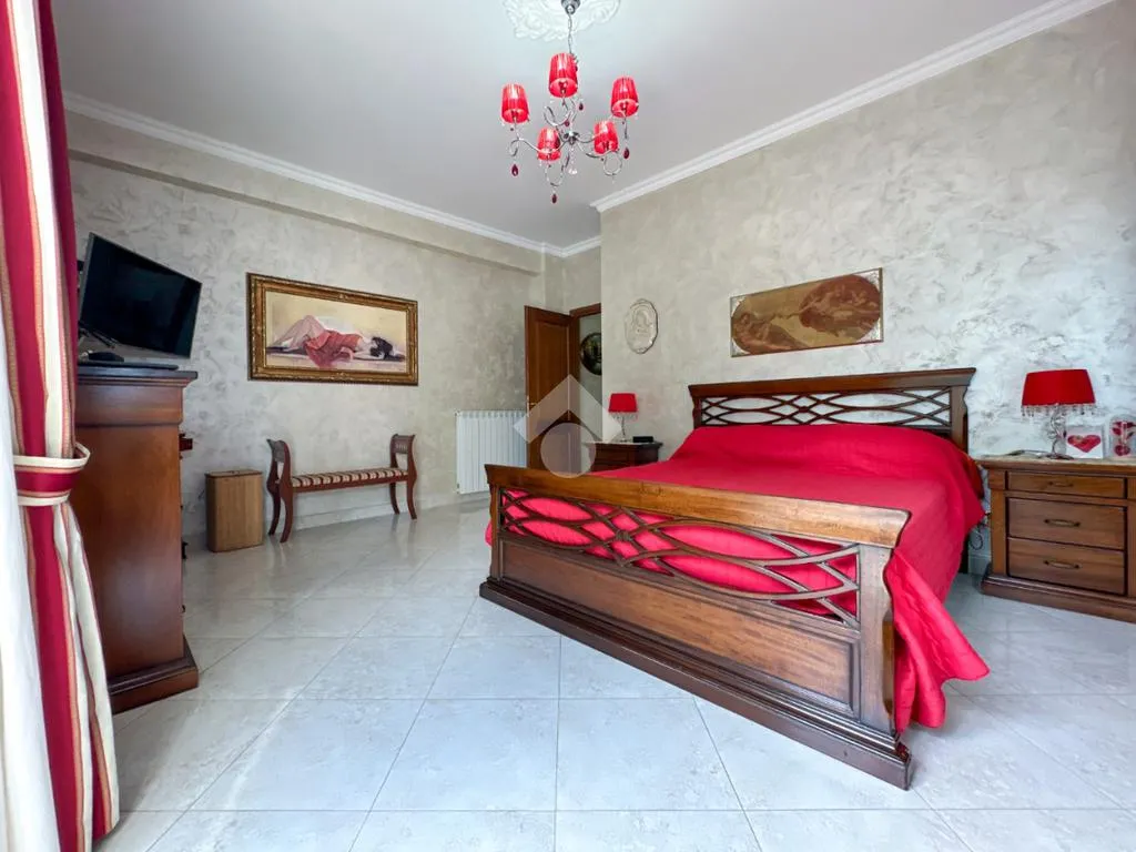 Chambres - 4-Room Apartment with Balcony in Monte Compatri