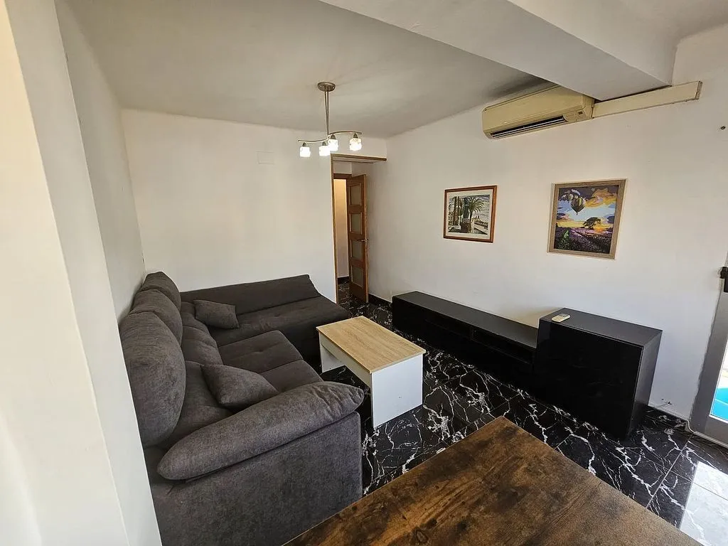 Séjour - Student-Friendly Flat with Balcony in Eixample