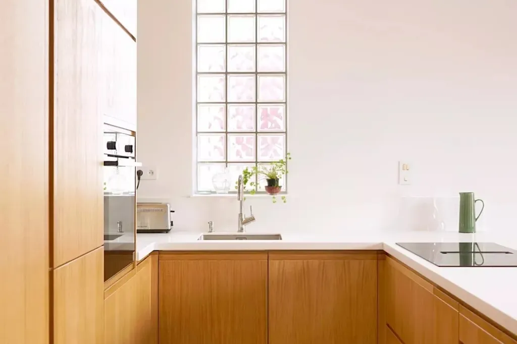 Cuisine - Maison Rénovée avec Vue Dégagée à Biarritz