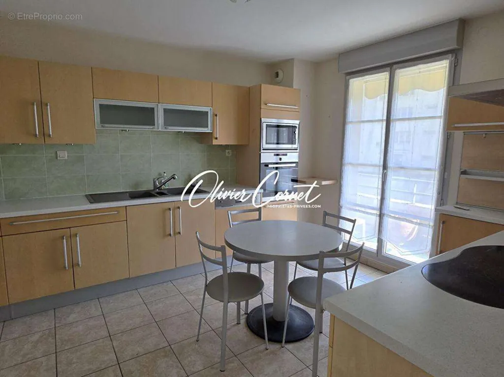 Köök - City Centre Flat with Balcony in Nogent-le-Rotrou