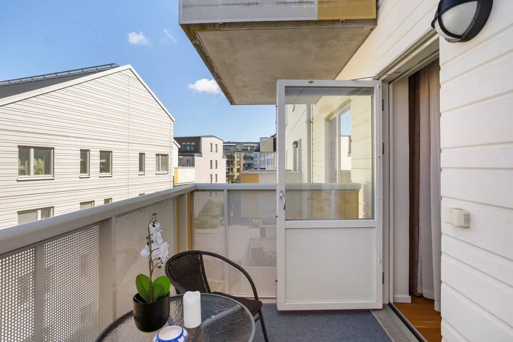 Rõdu - Apartment with Two Balconies in Järvastaden