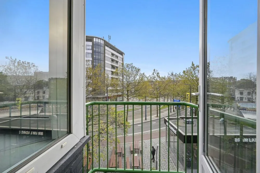 Balcon - Gemeubled 2-Bed Apartment with Balcony in Schiedam
