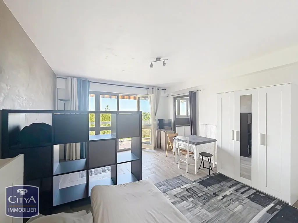 Chambres - Studio avec Balcon Vue Loire à Orléans