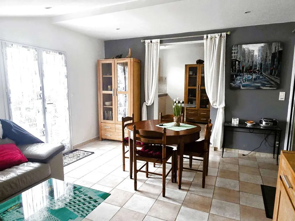 Söögituba - Villa Flat with Garden, 30m from Beach, Abbartello