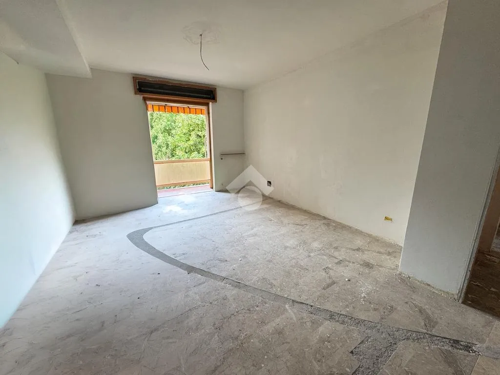 Toad - 4-Bedroom Apartment with Balconies in Piacenza