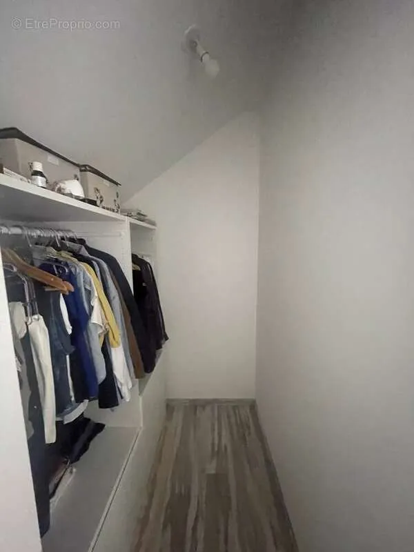 closet_dressing