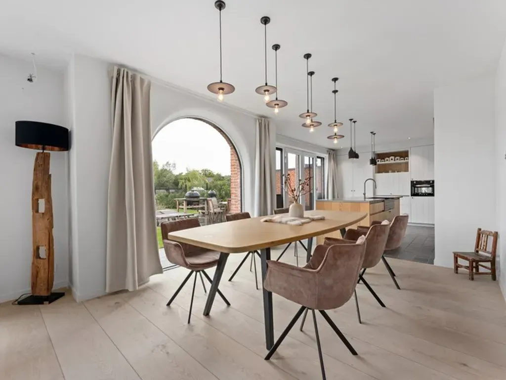 Söögituba - Luxury Villa with Garden View in Ruiselede
