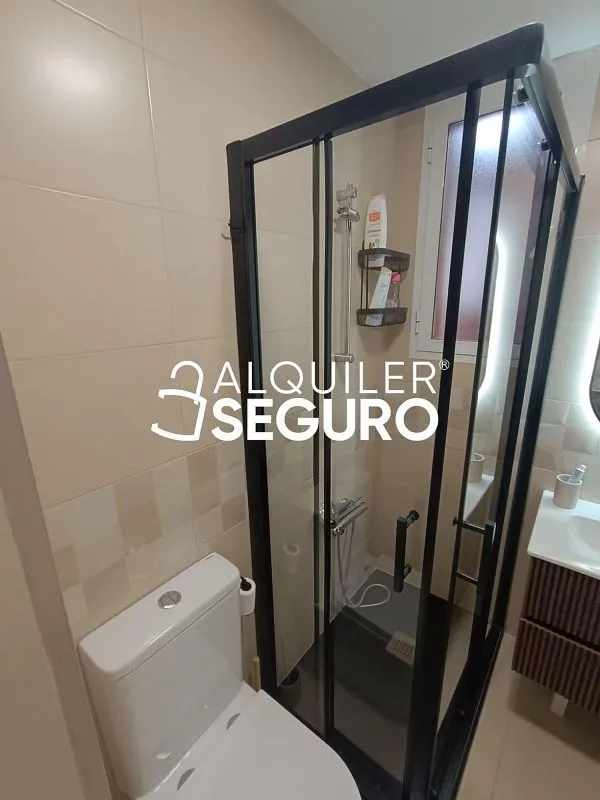 Vannitoad - Apartment with Pool and Terrace in Restón