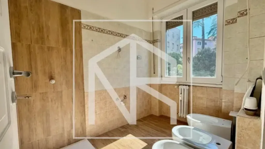 Vannitoad - Ristruttured Apartment with Balcony in Rome