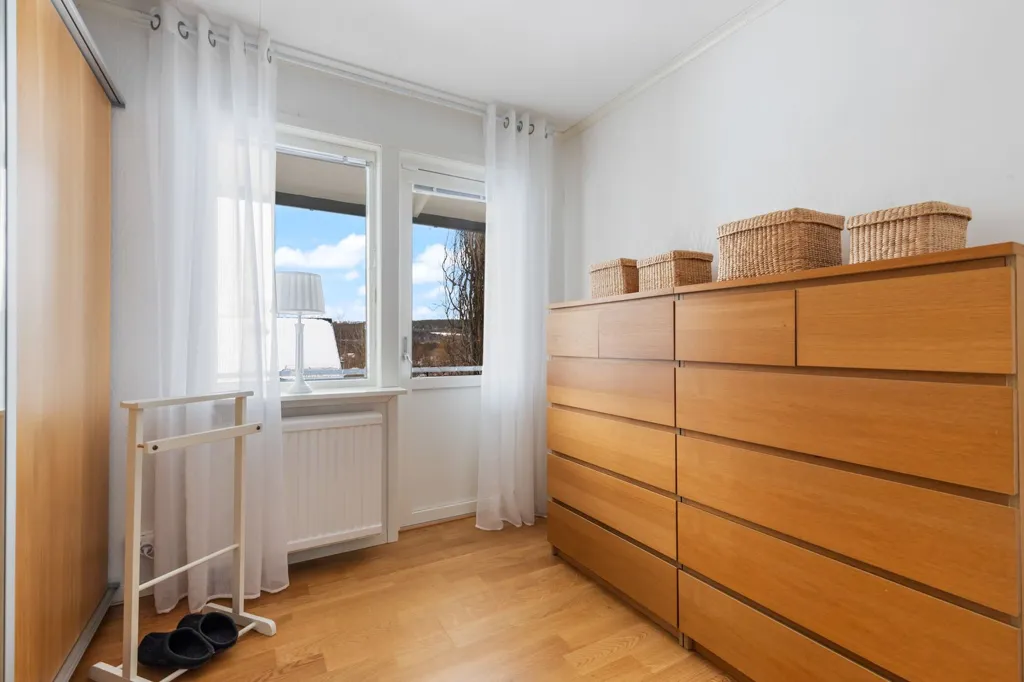 Chambres - Suterräng House with Renovated Kitchen in Örnsköldsvik