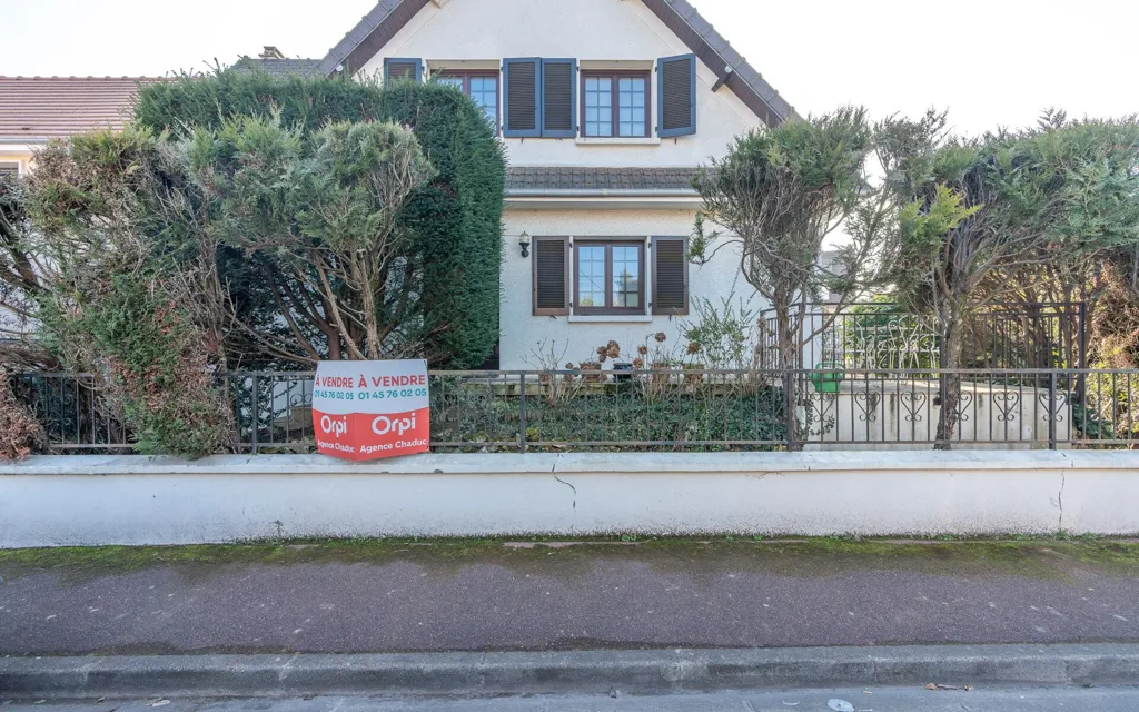 Esterno - House with Garden and Terrace in Ormesson-sur-Marne