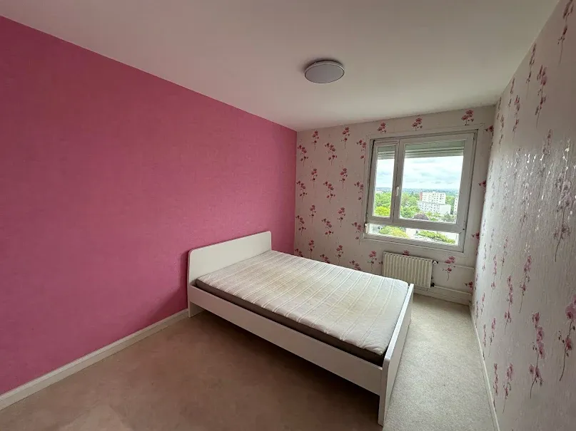 Chambres - Appartement Meublé 1 Pièce à Caen
