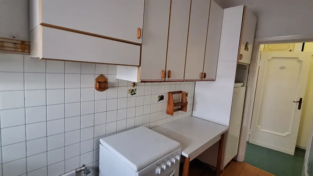 Cuisine - Apartment with Balcony in Ancona