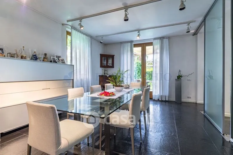 Sala da pranzo - Villa indipendente con piscina nel residence a Brembate di Sopra