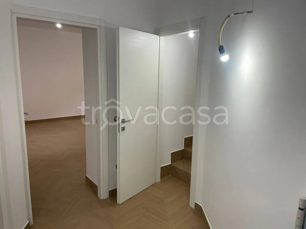 Entrée - Modern Villa with Balcony in Aversa