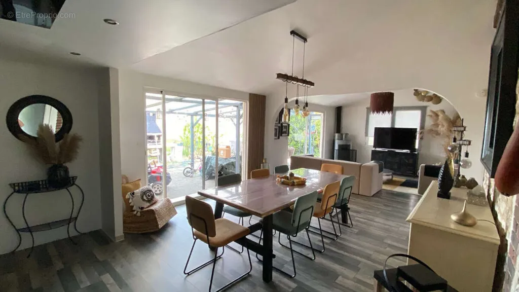 Maison 6 pièces à Cleon