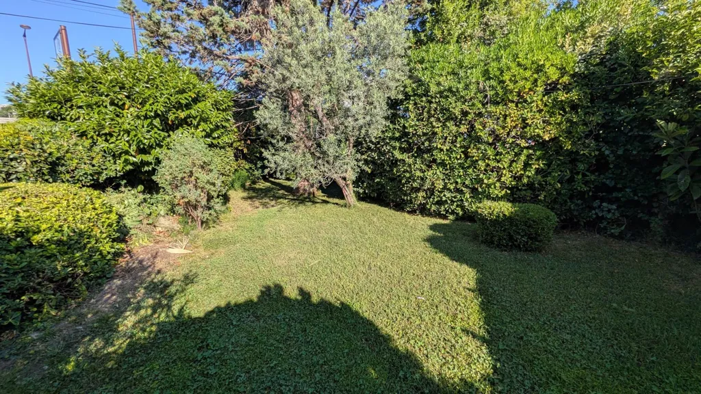Giardino - Traditional House with Garden in The Cannet