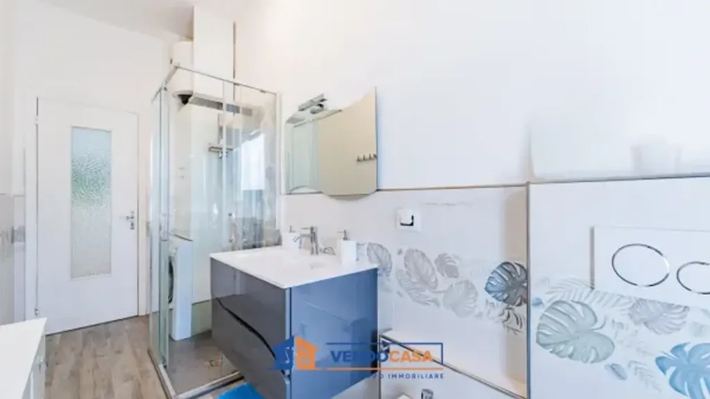 Salles de bain - Apartment with Balcony in Albenga