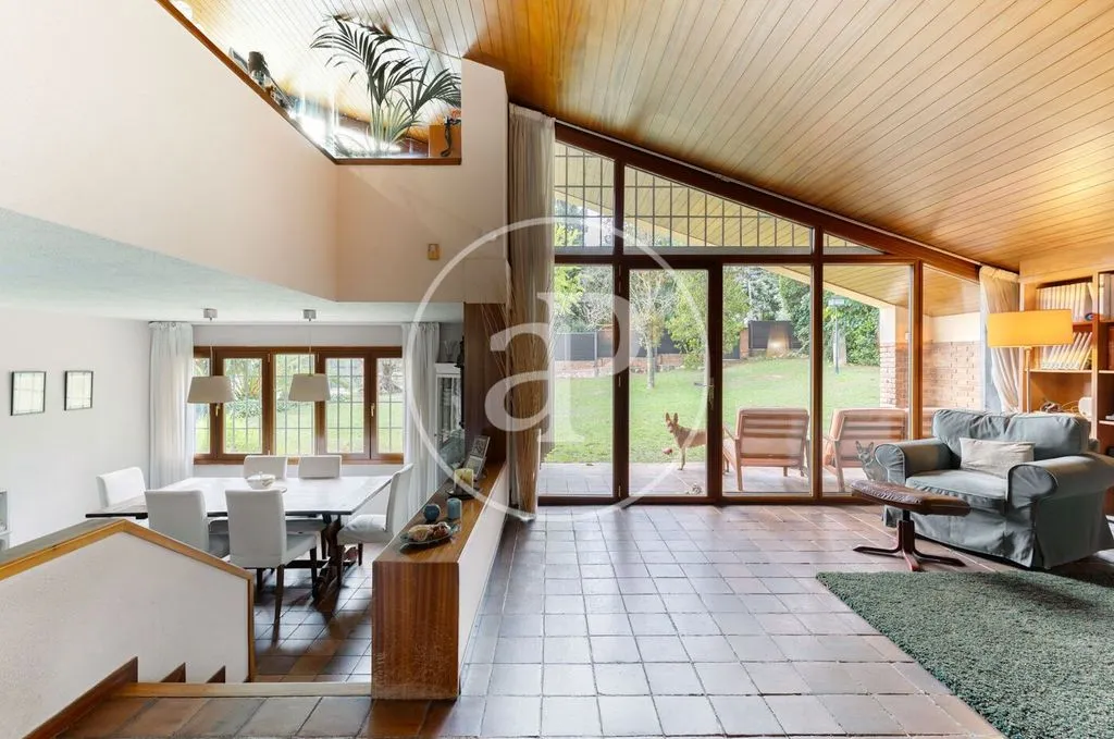 Soggiorno - Luxury Villa with Pool in Bellaterra, Catalonia