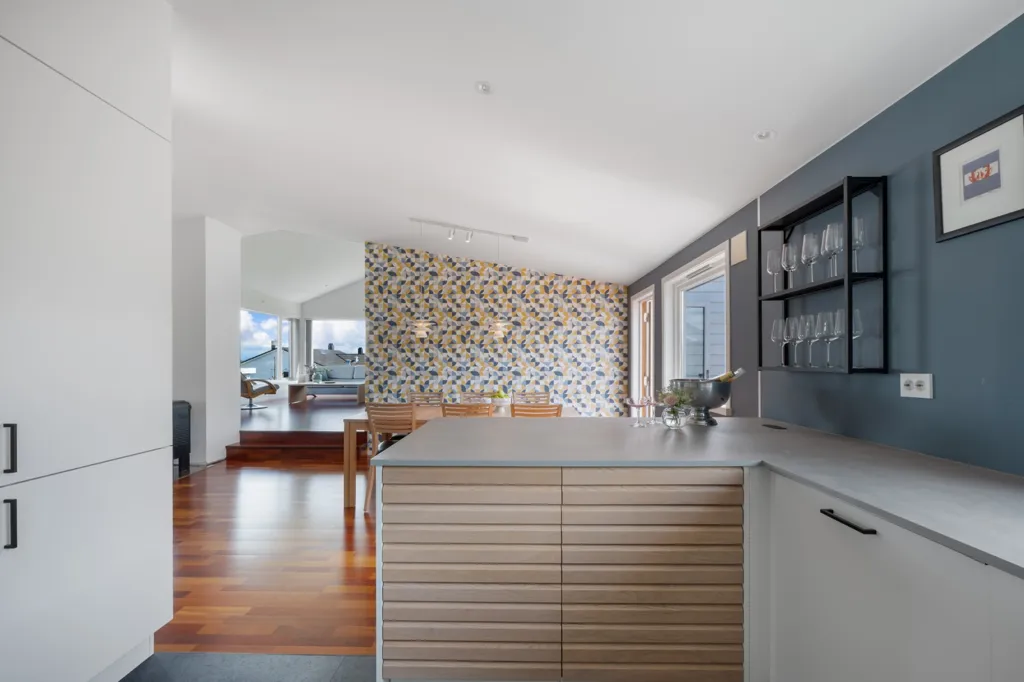 Cuisine - Family Home with Corner Plot in Tasta/Vardeneset