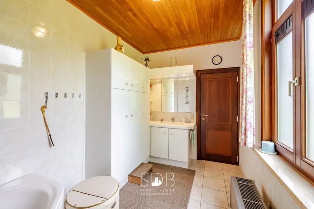 Salles de bain - Hoeve Authentique avec Grasland à Waregem