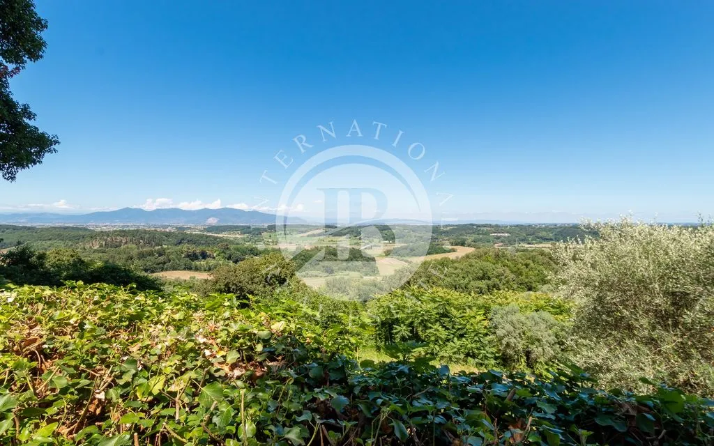 Aed - Luxury Villa with Pool in Castell'Anselmo