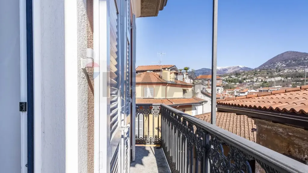 Balcone - Charming Apartment with Balcony in Verbania