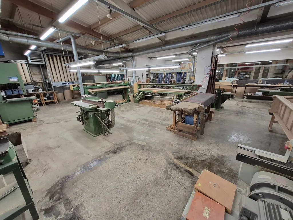 Utility Room - Commercial Property with Loft in Mettet