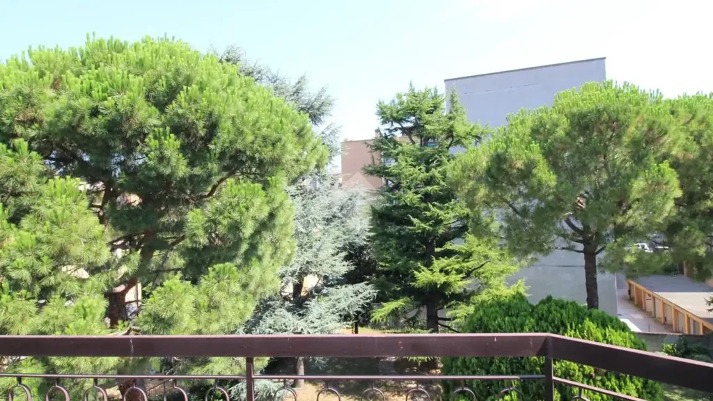 Balcon - Apartment with Balcony and Garden in Brescia