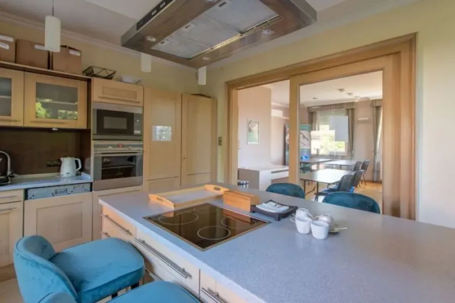 Cucina - Luxury Villa with Panoramic Views in Budapest II. District