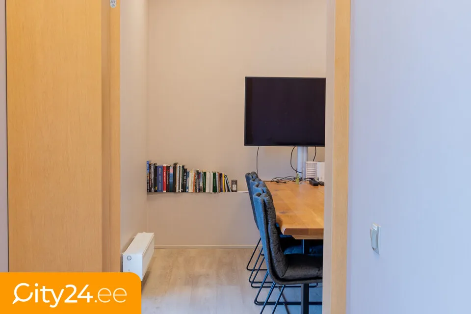 Salle à manger - Commercial Space with Sea View in Toompea