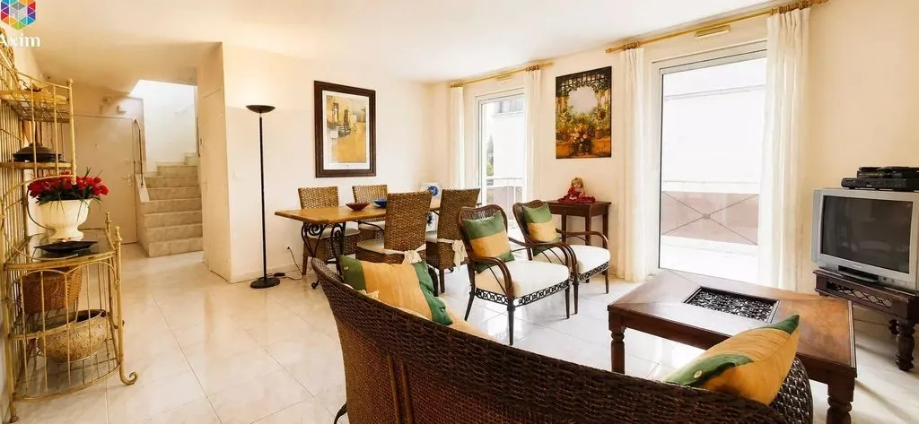 Elutuba - Apartment with Rooftop Terrace in Cannes