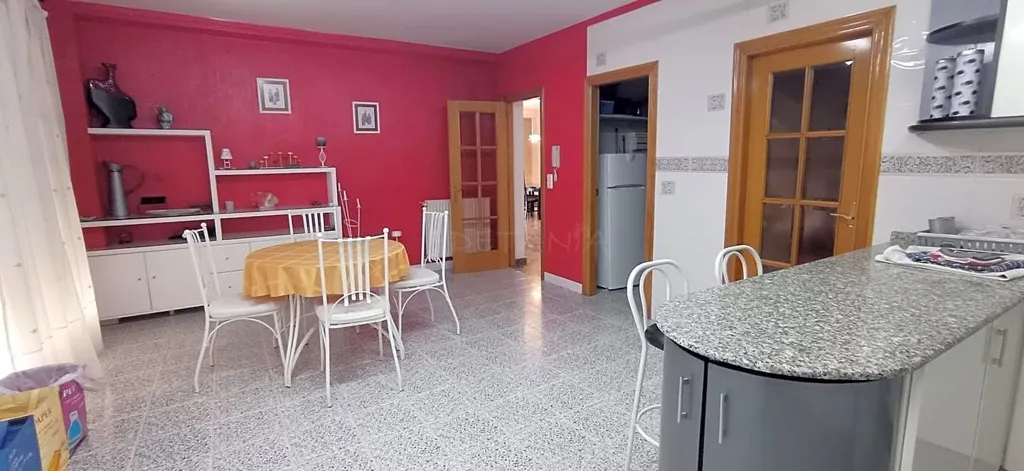 Köök - Spacious House with Terrace in Moncada