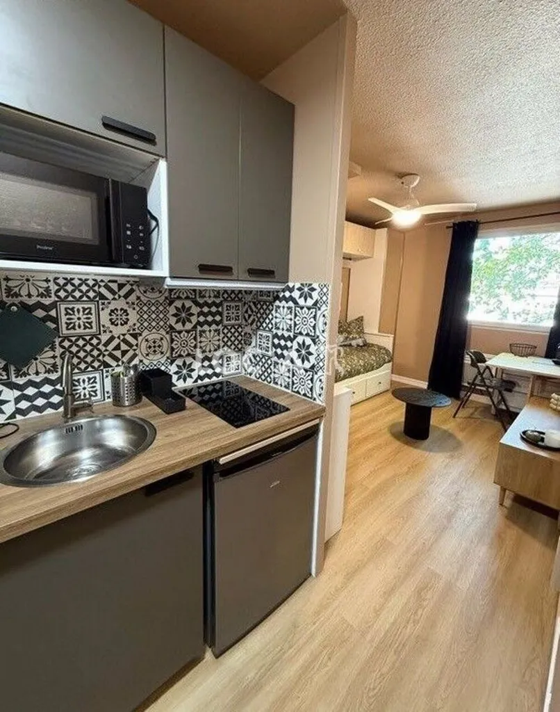 Cuisine - Studio Meublé avec Parking à Lyon 3e