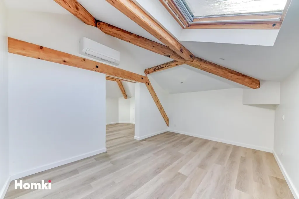 Pièces - Maison T6 avec Studio Indépendant à Sainte-Consorce